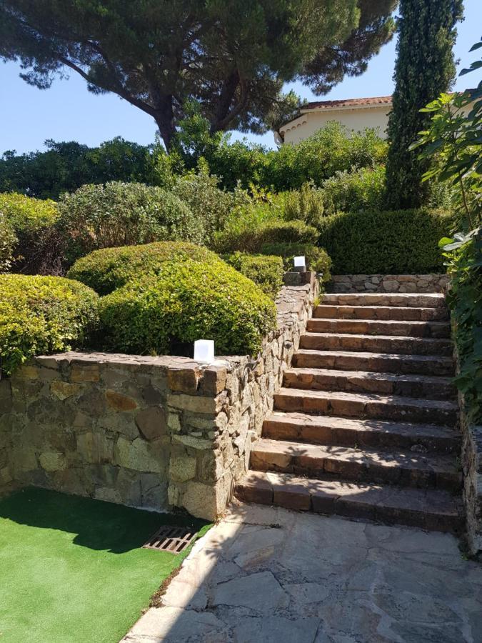 Hotel Villa Maya Gassin Kültér fotó