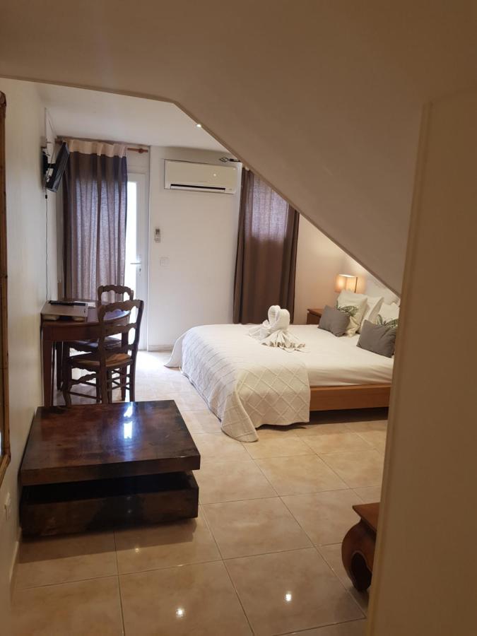 Hotel Villa Maya Gassin Kültér fotó